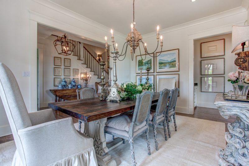 Blog What Size Chandelier Do I Need, Size Chandelier Dining Table
